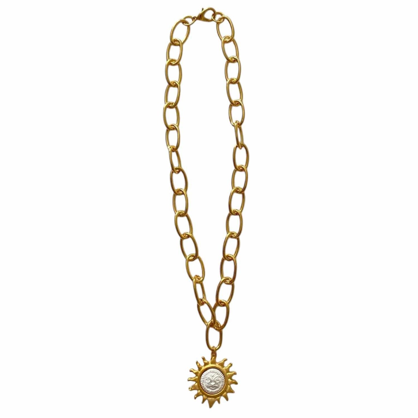 Gullfarget kjede med solanheng
