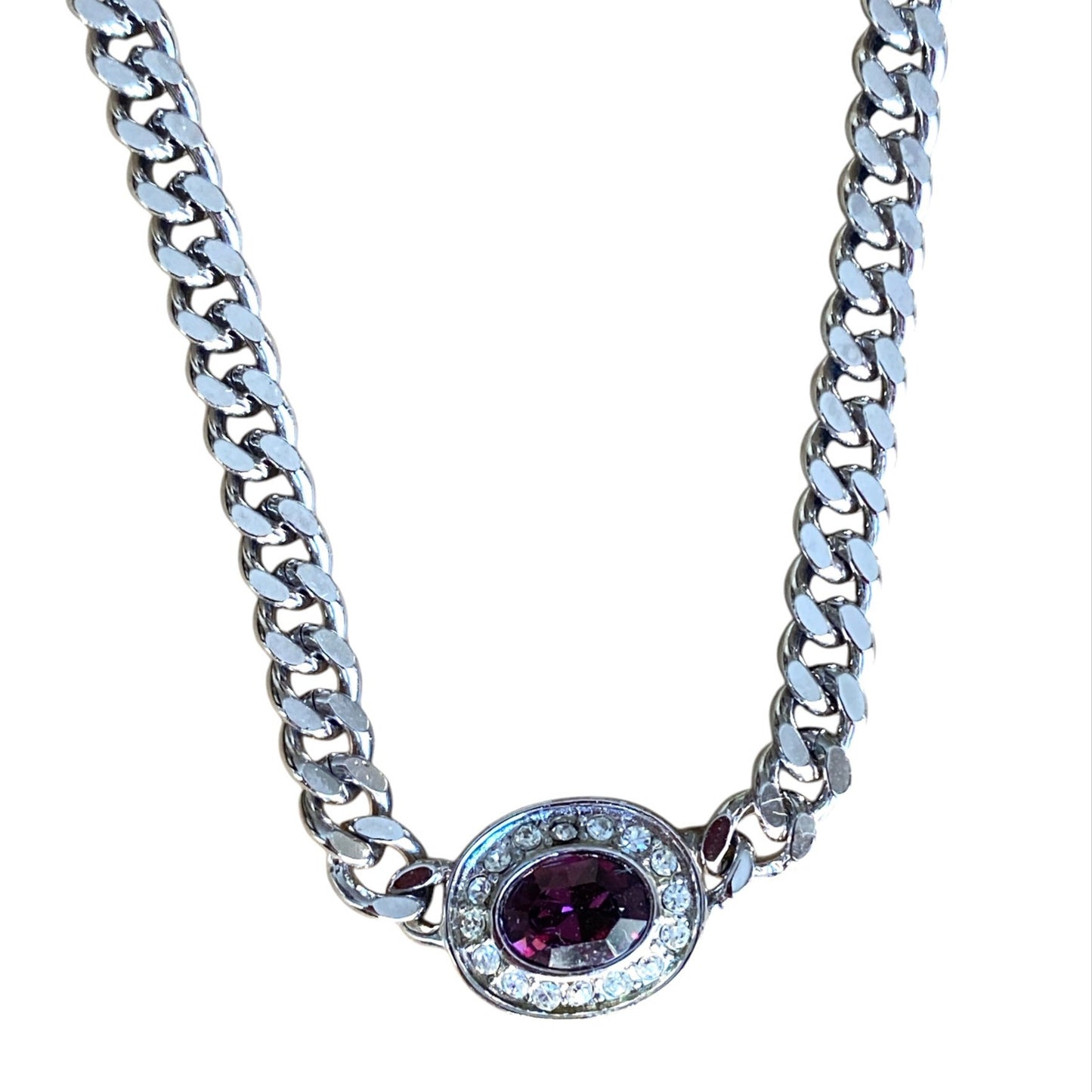 Rhodium-belagt halskjede med lilla sten og krystaller