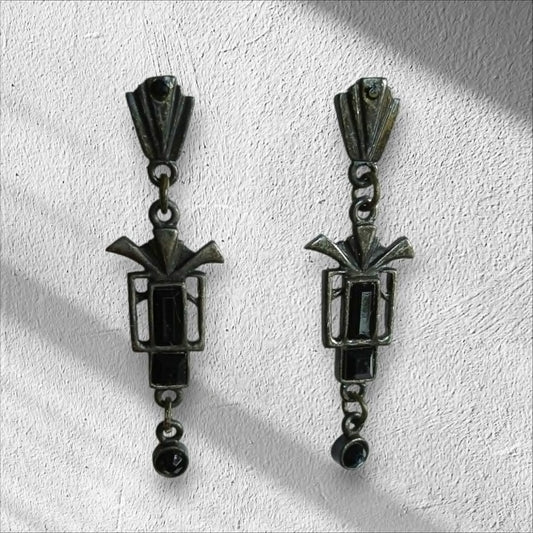 Vintage Art Deco-inspirerte øredobber med sorte glasstener